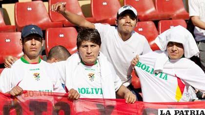 Hinchas de la Selección Boliviana