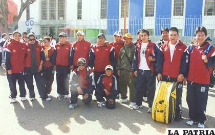 Delegación orureña que concurrió al torneo nacional de Cochabamba