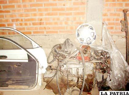 En el taller se guardaban las piezas de los vehículos robados