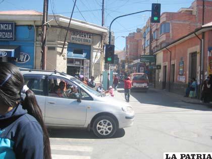 No se respetan los pasos peatonales