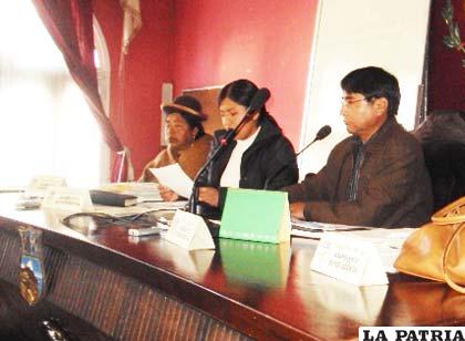 Directiva de la Asamblea Legislativa Departamental, dirigida por su vicepresidente Hugo Marza