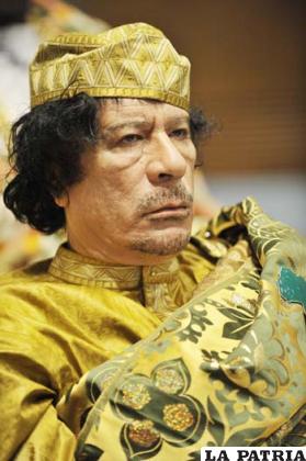 El coronel Muamar al Gadafi insiste en que pueblo libio no se ha rendido