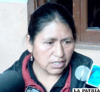 Dora Camacho, presidenta del comité de amas de casa mineras de Bolivia