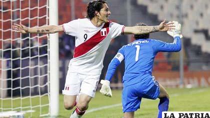 Paolo Guerrero, esperanza de gol en la selección peruana