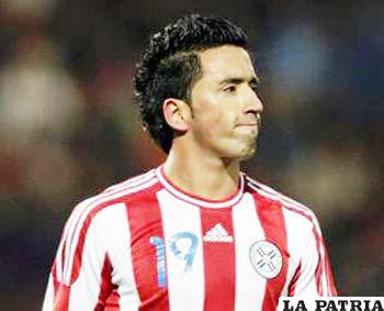 Lucas Barrios delantero de Paraguay