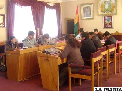 Concejo Municipal, en sesión de ayer aprobó reglamentación de asentamientos humanos