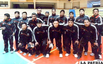 Jugadores de La Salvadora, pretenden ser protagonistas del torneo