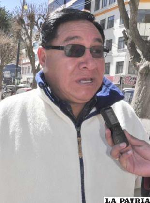 JOSÉ LUIS VELÁSQUEZ