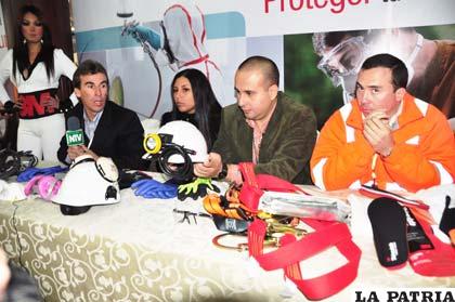 Expositores en el Primer Foro de Minería Seguridad Industrial y Salud Ocupacional