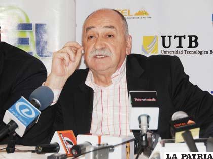 Xavier Azkargorta podría volver a dirigir a la Selección nacional como en 1994 (foto: mediotiempo.com)