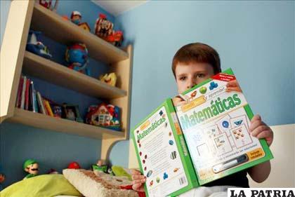 Mikel Goñi es un niño bilbaíno de 6 años que sufre el síndrome de Dravet. EFE 