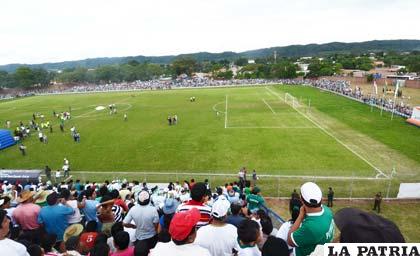 Vista panorámica del estadio de Villa Montes (foto: APG)