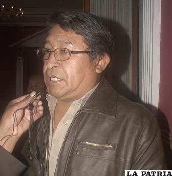 Molestia en el presidente de la ACFO, Jacinto Quispaya