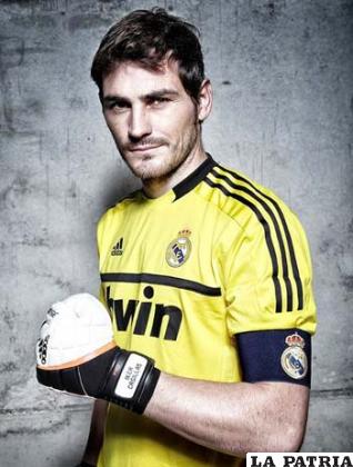Iker Casillas (BLO.GLAMOUR.ES)