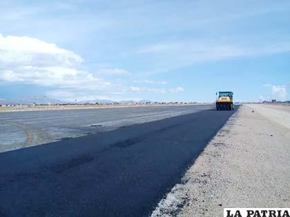 La pista del aeropuerto una de las obras de la Gobernación que no es entregada dentro de plazos previstos