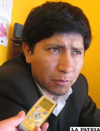El responsable del Senarecom en Oruro, Álvaro Herbas Blanco