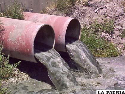 Las aguas contaminadas son culpables de una gran cantidad de enfermedades que afectan a los humanos