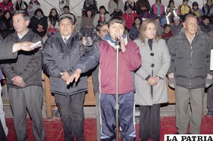 La capitana de la selección de Oruro, Carla Cruz, tomó el juramento de rigor