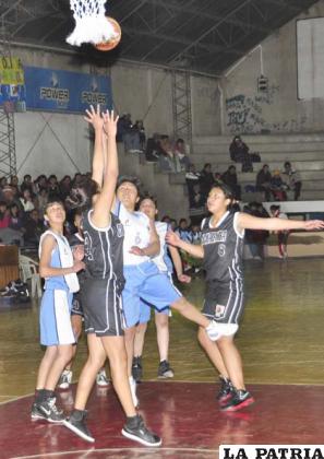 Del partido entre Oruro y Cochabamba 