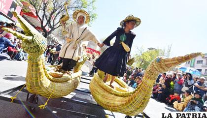 La ciudad de La Paz fue sede del segundo Festival Interculturales de Música y Danza Autóctona del Departamento, en el que participaron 40 agrupaciones. Jmp/FOTO-Daniel MIRANDA-APG