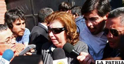 Lucía Pinochet dijo estar dispuesta a dar la cara ante la justicia chilena para explicar el hallazgo de una cuenta bancaria en Estados Unidos. EFE