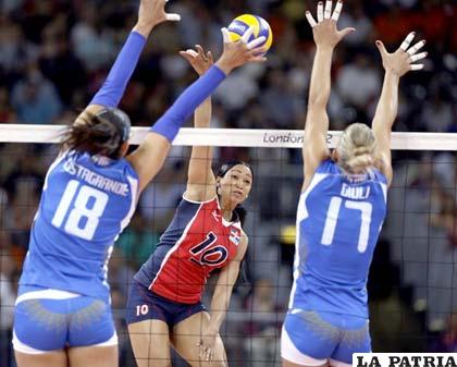 Del compromiso entre la República Dominicana e Italia, en la disciplina de voleibol (MIRADORESTE.COM)