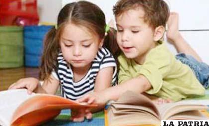 Para llegar a ser un lector hábil, el niño debe aprender a utilizar las letras o códigos que utilizan en su cultura