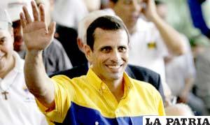 Un experto en genealogía vincula familiarmente a Capriles con Bolívar