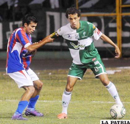 Los planteles de La Paz FC y Oriente solo pudieron empatar (APG)