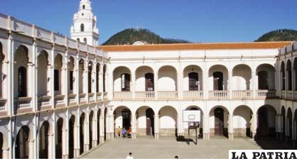 Colegio Sagrado Corazón de Sucre