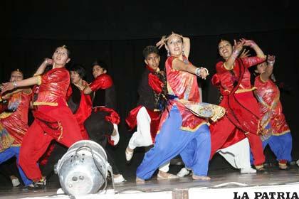 “Bolivia Danza”, número del circuito