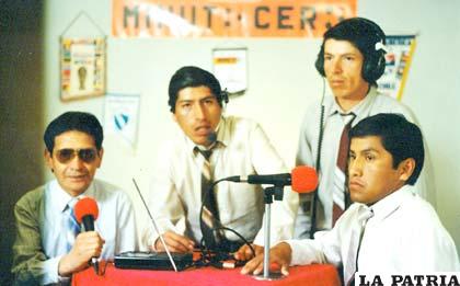 Roberto Ramírez, Omar Otazo, Edwin Otazo y René Chávez, el equipo de Minuto Cero en 1994