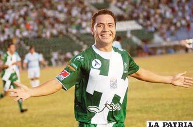 Mojica es otro futbolista boliviano que paseará su fútbol en el exterior del país