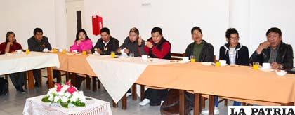 Artistas en desayuno con alcaldesa Rossío Pimentel Flores