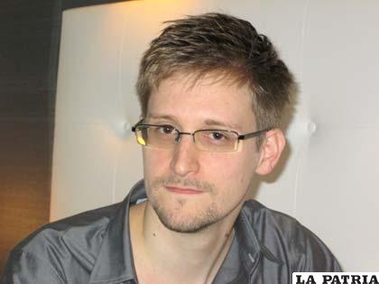 Edward Snowden, todavía en el limbo de la noticia