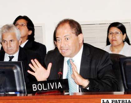 Carlos Romero, ministro boliviano de Gobierno