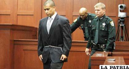 El vigilante voluntario George Zimmerman, es juzgado en el Tribunal de Florida
