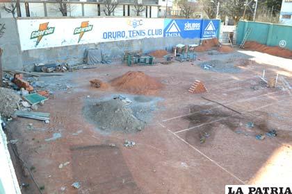 Las reparaciones que se realizan en el Oruro Tenis Club