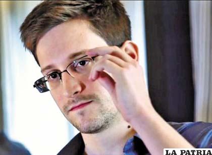 Edward Snowden teme por su vida si cae en manos de autoridades de su país