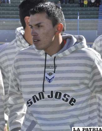 JUAN CARLOS ZAMPIERY - 24 años • Boliviano - Lateral Derecho