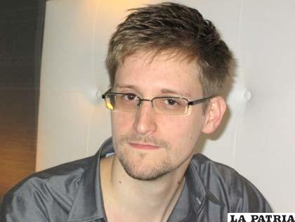 Edward Snowden extécnico de la CIA