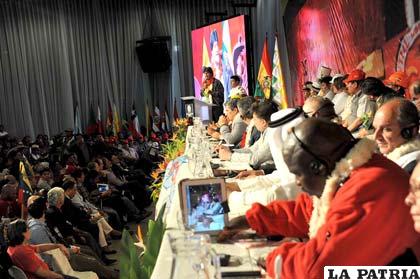Morales en su discurso al inaugurar el encuentro internacional de sindicatos “antiimperialistas”