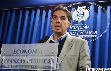 El viceministro Mario Guillén anunció las nuevas ventajas bancarias para acceder al crédito de vivienda