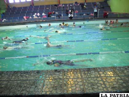 La competencia en natación se realizó en la pileta de Capachos