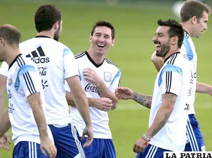 El buen humor en la práctica de la selección argentina