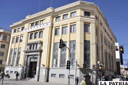 El edificio del Gobierno Autónomo Municipal de Oruro