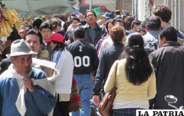 Según el Cedla la tasa de desempleo en Bolivia en 2013 fue del ocho por ciento