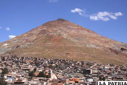 Parece que por fin se detendrá la peligrosa explotación de mineral en el Cerro Rico de Potosí