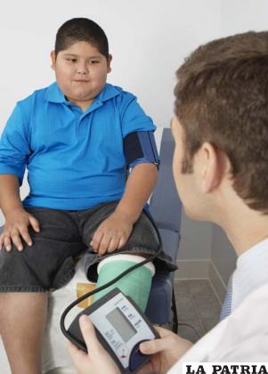 Incrementan niños con obesidad lo que preocupa a la Organización Mundial de la Salud
