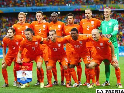 Holanda anuncia que quiere marcharse de forma invicta